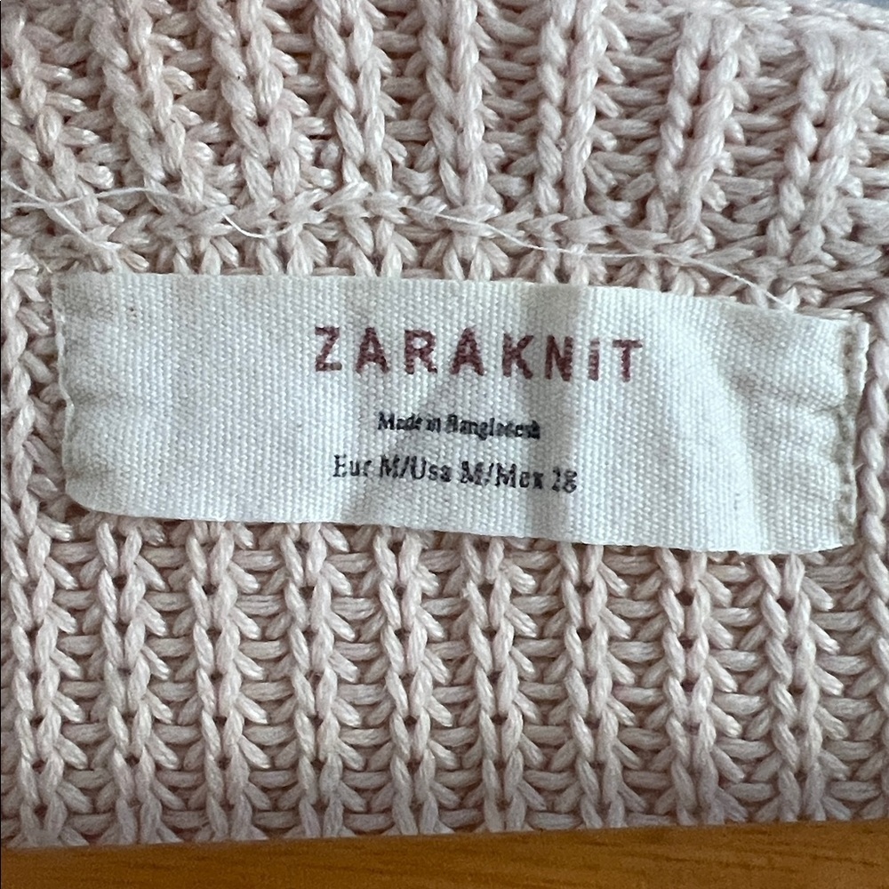 Zara Soft Pink V-Neck Sweater - Picture 2 of 5